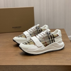 Burberry Low Shoes